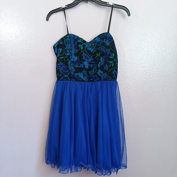 City Studios + Juniors' Blue Embroidered Dress - Picture 4 of 8